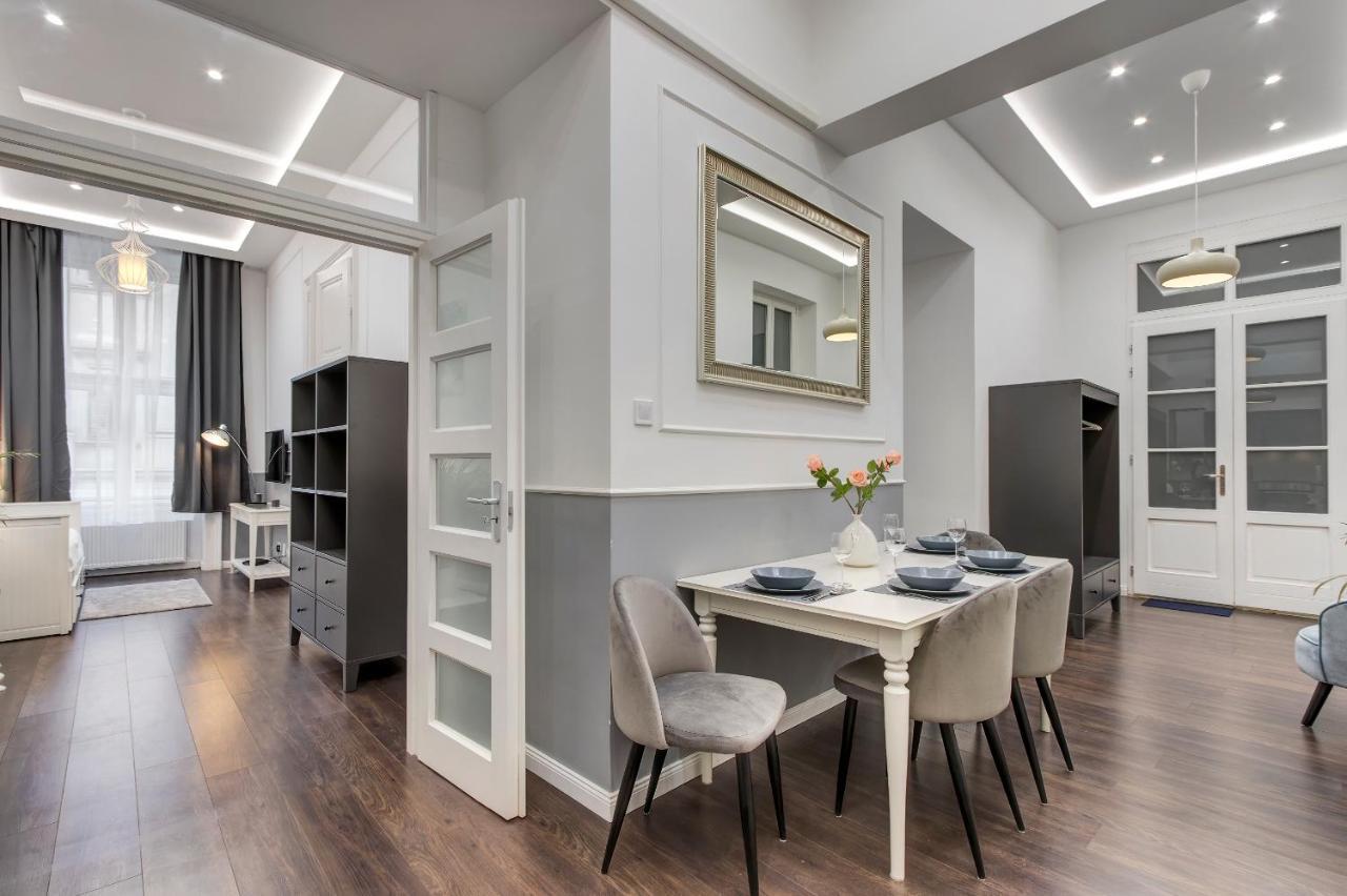 Semmelweis Apartment Budapest Exteriör bild